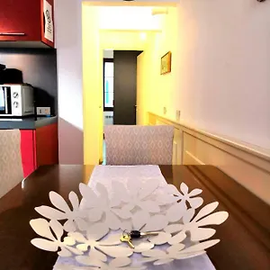 https://castello-first.hotelinveneto.com
